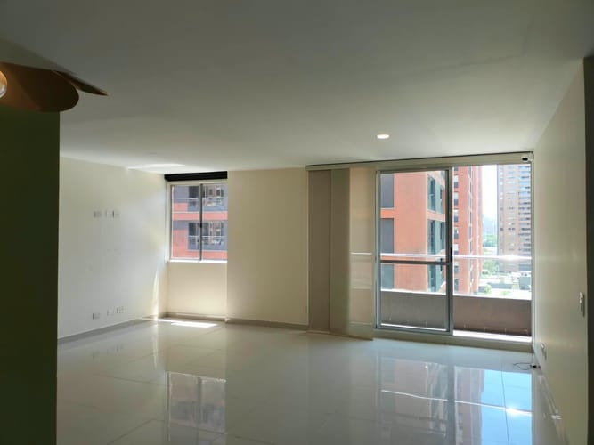 Apartamento de 2 alcobas en arriendo en Simesa, Medellín, 73 m² · foto 2 de 17