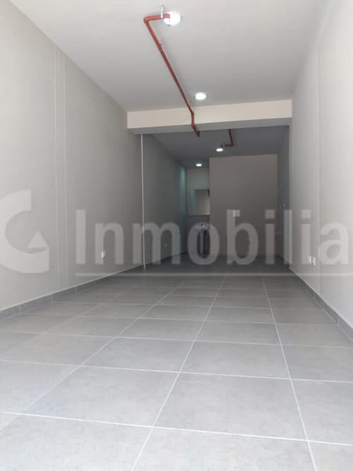 Local en arriendo en Puerto Madero, Girón, 28 m² · foto 10 de 12