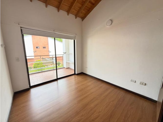 Casa de 3 alcobas en venta en La Ceja, 124 m² · foto 11 de 16