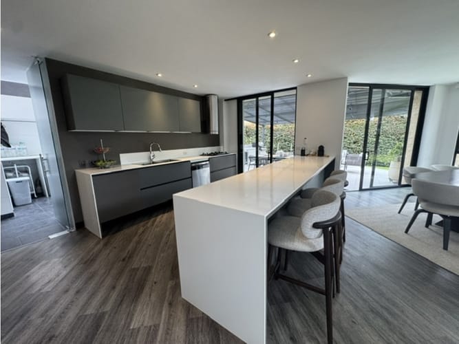 Casa de 4 alcobas en venta en Pueblo Viejo, Cota, 285 m² · foto 9 de 24