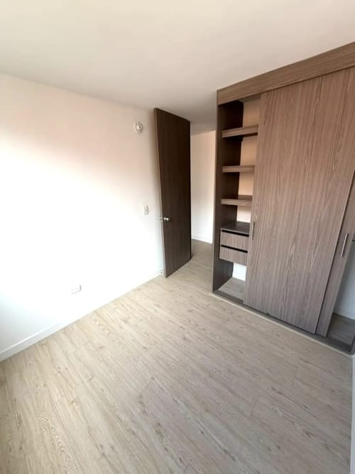 Apartamento de 3 alcobas en arriendo en La Floresta, Bogotá, 68 m² · foto 2 de 3