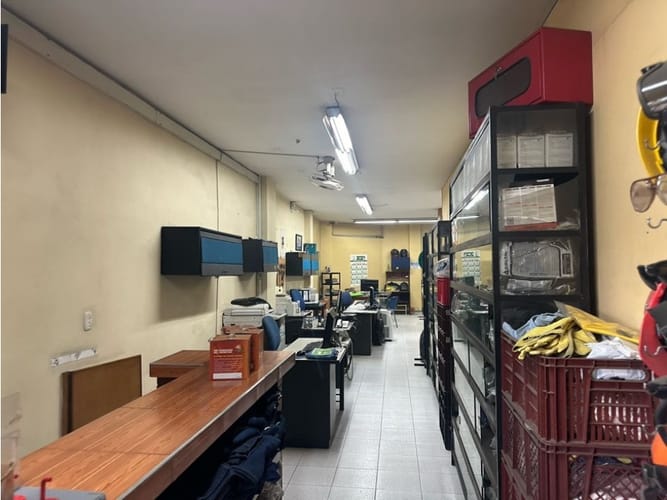 Edificio en venta en Popular, Cali, 932 m² · foto 6 de 24