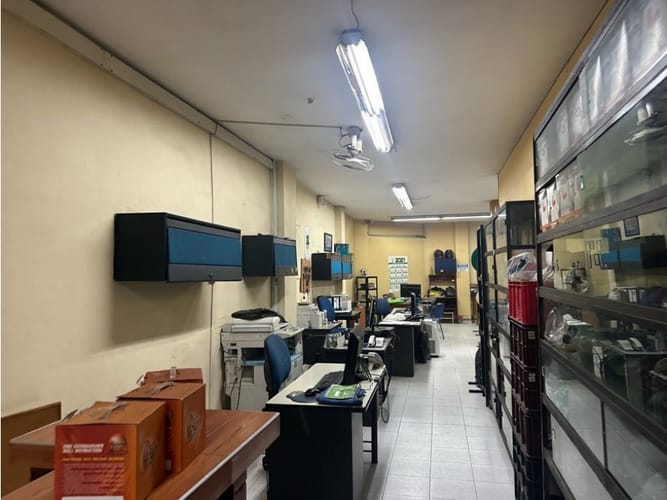 Edificio en venta en Popular, Cali, 932 m² · foto 9 de 24