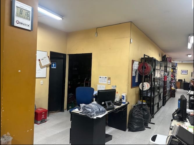 Edificio en venta en Popular, Cali, 932 m² · foto 11 de 24