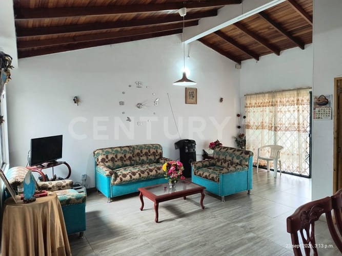 Casa de 8 alcobas en venta en Prados De Oriente, Cali, 230 m² · foto 18 de 24