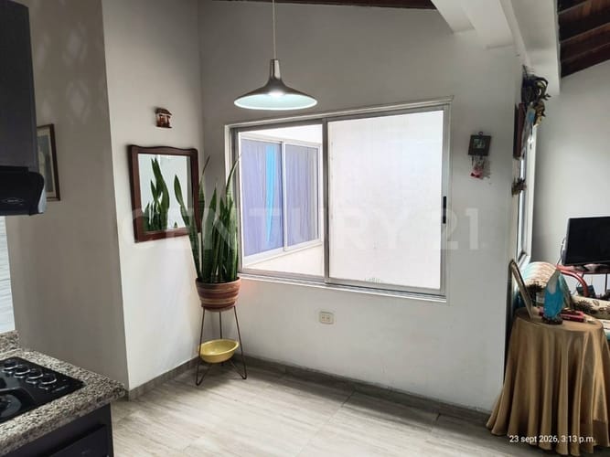 Casa de 8 alcobas en venta en Prados De Oriente, Cali, 230 m² · foto 21 de 24