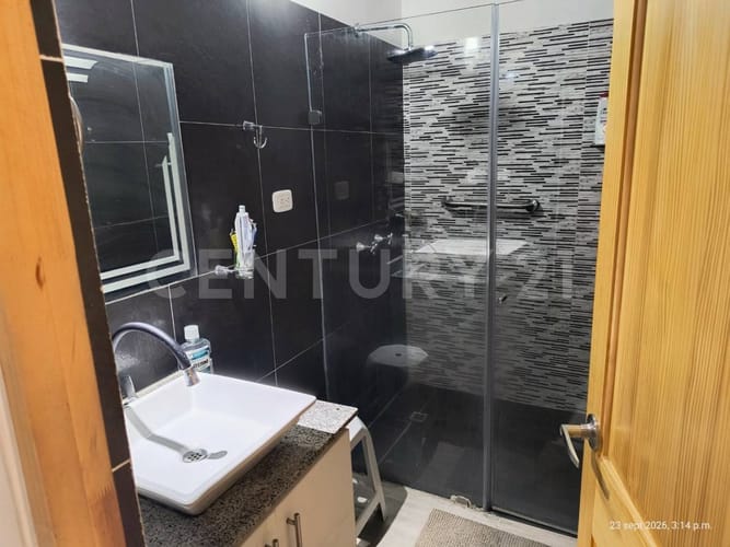 Casa de 8 alcobas en venta en Prados De Oriente, Cali, 230 m² · foto 24 de 24