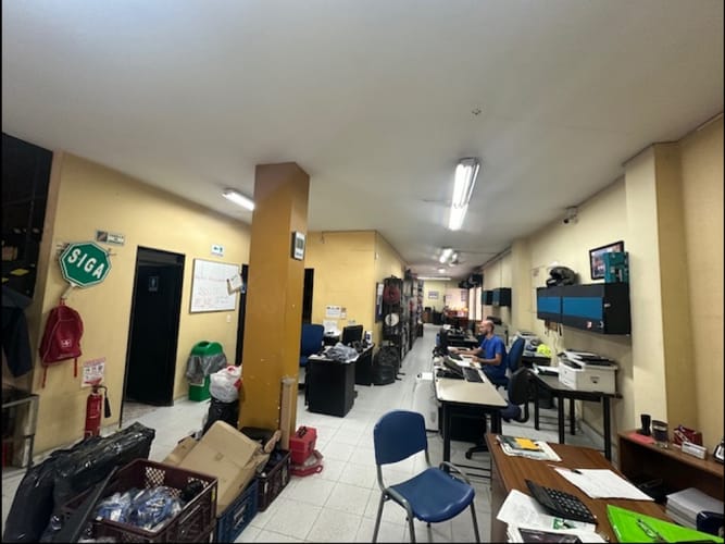 Edificio en venta en Popular, Cali, 932 m² · foto 16 de 24