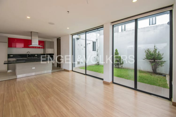 Casa de 3 alcobas en venta en Pueblo Viejo, Cota, 178 m² · foto 5 de 20