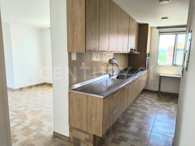 Apartamento de 3 alcobas en arriendo en Ciudad Jardin, Cali, 143 m² · foto 2 de 22