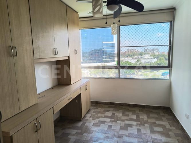 Apartamento de 3 alcobas en arriendo en Ciudad Jardin, Cali, 143 m² · foto 13 de 22