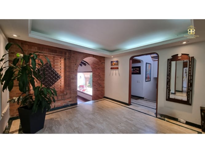 Casa de 4 alcobas en venta en Santa Ana Oriental, Bogotá, 254 m² · foto 17 de 24