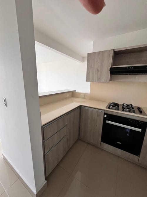 Apartamento de 3 alcobas en arriendo en Valle Del Lili, Cali, 98 m² · foto 3 de 24