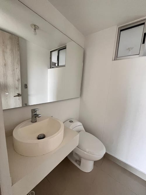 Apartamento de 3 alcobas en arriendo en Valle Del Lili, Cali, 98 m² · foto 8 de 24
