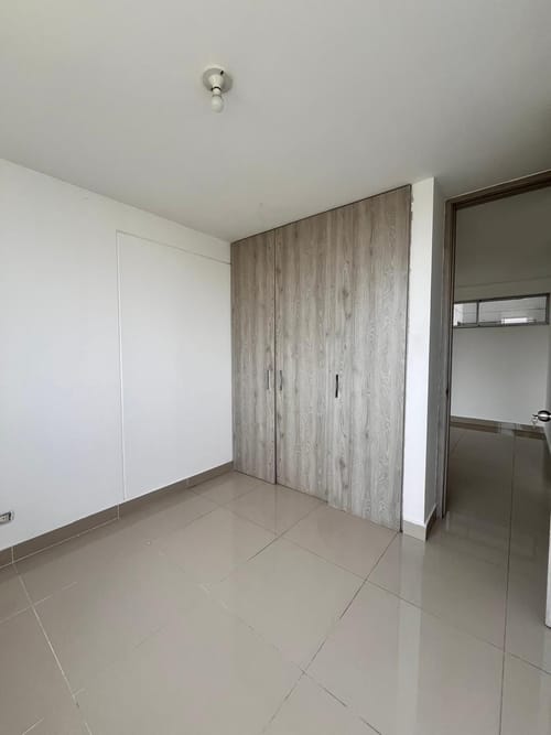 Apartamento de 3 alcobas en arriendo en Valle Del Lili, Cali, 98 m² · foto 14 de 24