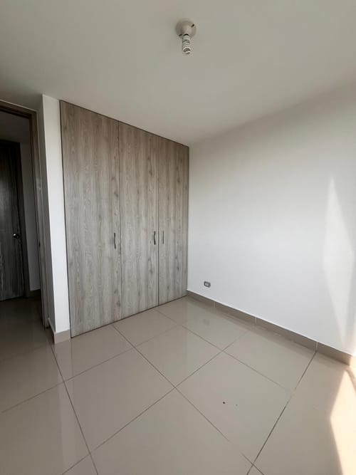 Apartamento de 3 alcobas en arriendo en Valle Del Lili, Cali, 98 m² · foto 16 de 24
