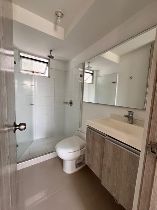 Apartamento de 3 alcobas en arriendo en Valle Del Lili, Cali, 98 m² · foto 13 de 24
