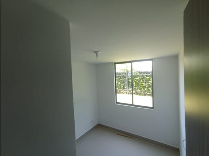Apartamento de 3 alcobas en venta en San Pedro, Cali, 60 m² · foto 2 de 14