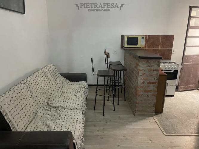 Apartamento en alquiler, 1 dormitorio, 1 baño, terraza lavadero. Amueblado. Barrio Sur. · Foto 2