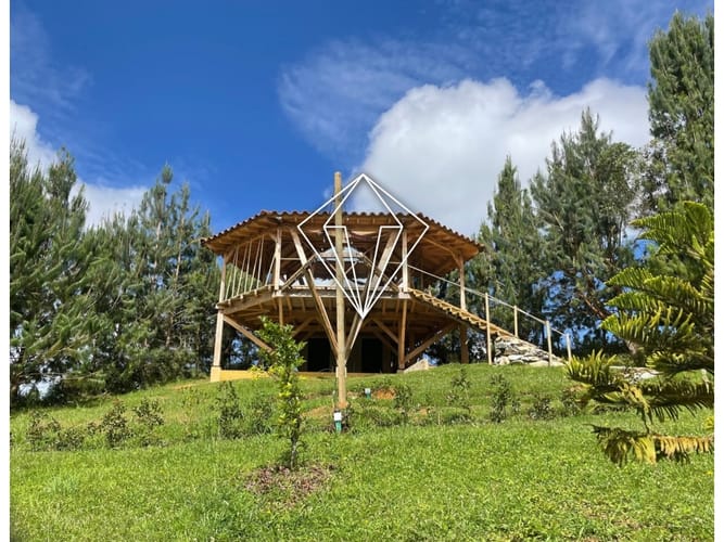 Finca en venta en Viboral, El Carmen de Viboral, 550 m² · foto 2 de 24