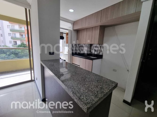 Apartamento de 2 alcobas en arriendo en Entreamigos, Sabaneta, 75 m² · foto 2 de 11