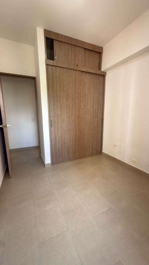 Apartamento de 3 alcobas en arriendo en La Navarra, Bello, 80 m² · foto 5 de 13