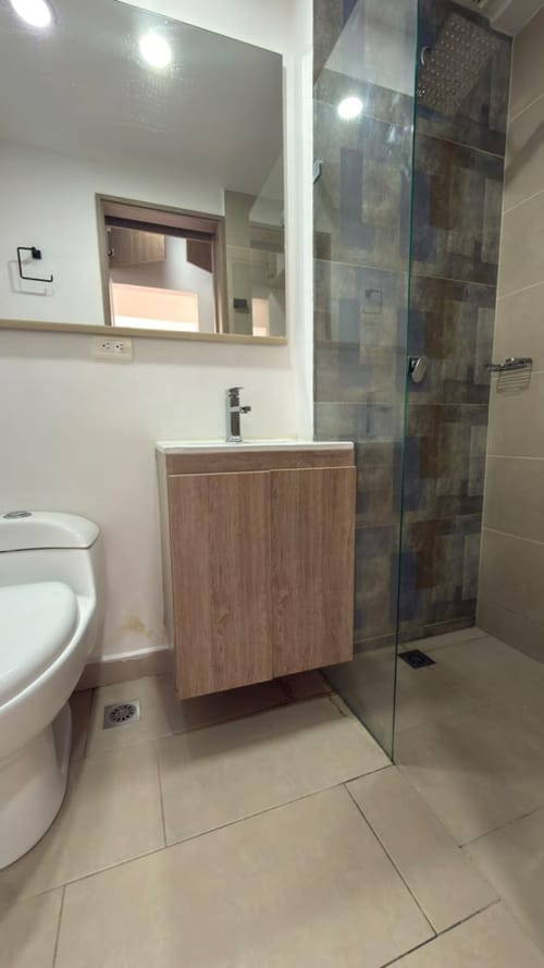 Apartamento de 3 alcobas en arriendo en La Navarra, Bello, 80 m² · foto 6 de 13
