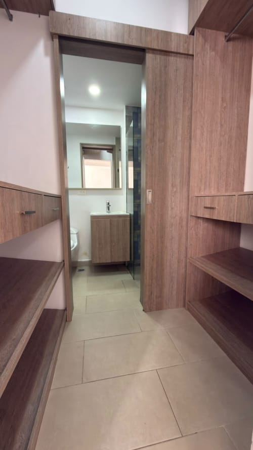 Apartamento de 3 alcobas en arriendo en La Navarra, Bello, 80 m² · foto 7 de 13