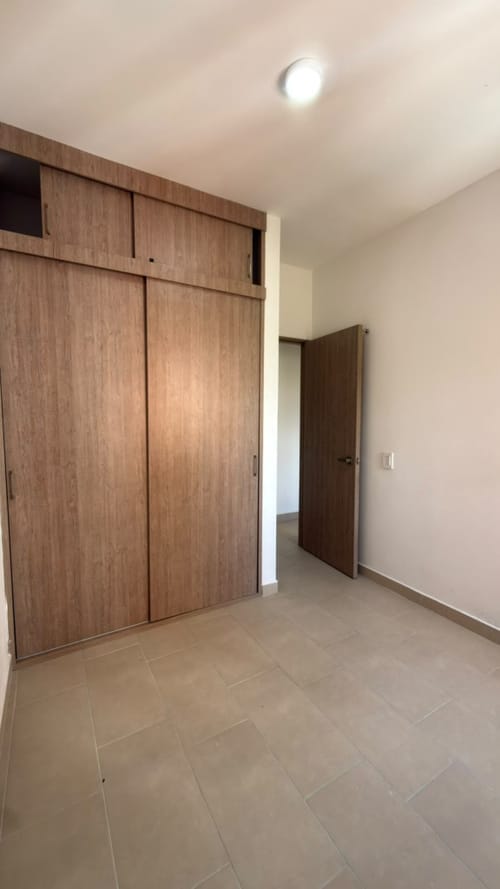 Apartamento de 3 alcobas en arriendo en La Navarra, Bello, 80 m² · foto 10 de 13