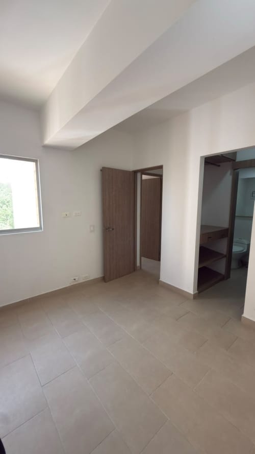 Apartamento de 3 alcobas en arriendo en La Navarra, Bello, 80 m² · foto 12 de 13