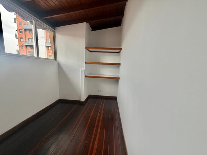 Casa de 3 alcobas en arriendo en Loma De Los Bernal, Medellín, 174 m² · foto 15 de 17