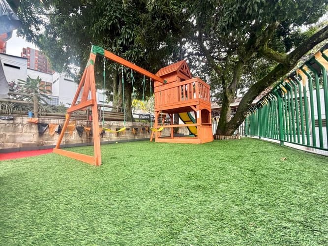 Casa de 3 alcobas en arriendo en Loma De Los Bernal, Medellín, 174 m² · foto 16 de 17