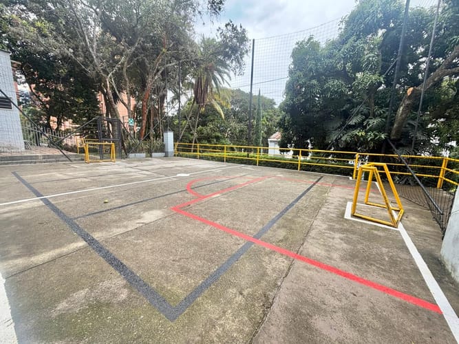 Casa de 3 alcobas en arriendo en Loma De Los Bernal, Medellín, 174 m² · foto 17 de 17