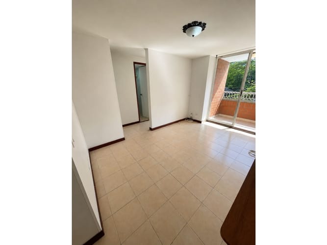 Apartamento de 2 alcobas en venta en La Castellana, Medellín, 55 m² · foto 5 de 17