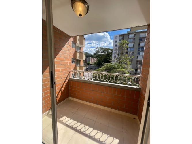 Apartamento de 2 alcobas en venta en La Castellana, Medellín, 55 m² · foto 7 de 17