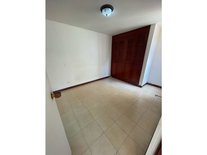 Apartamento de 2 alcobas en venta en La Castellana, Medellín, 55 m² · foto 11 de 17