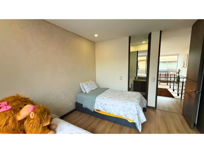Casa de 3 alcobas en venta en Vda Canelon, Cajicá, 147 m² · foto 4 de 4