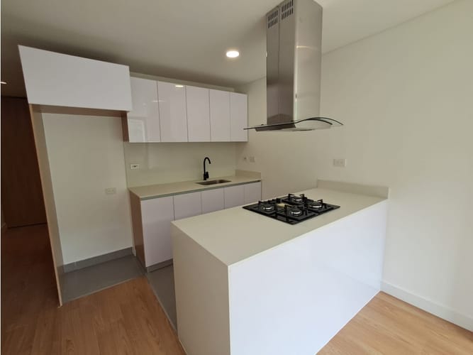 Apartaestudio en venta en Cedro Golf, Bogotá, 45 m² · foto 6 de 11