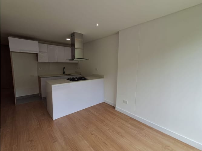 Apartaestudio en venta en Cedro Golf, Bogotá, 45 m² · foto 7 de 11