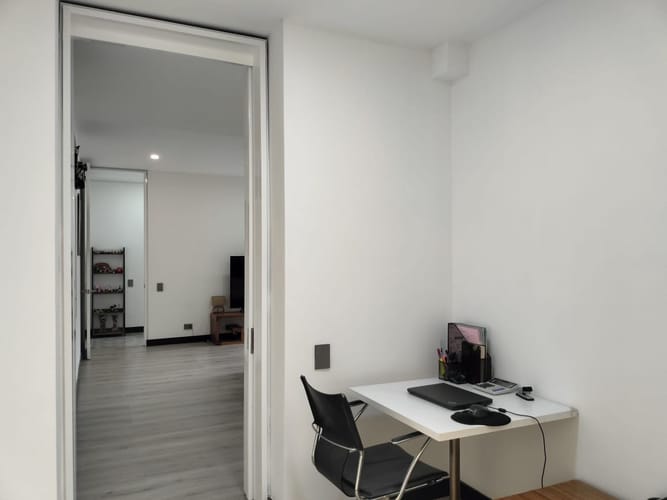 Apartamento de 2 alcobas en arriendo en El Poblado, Medellín, 167 m² · foto 3 de 17