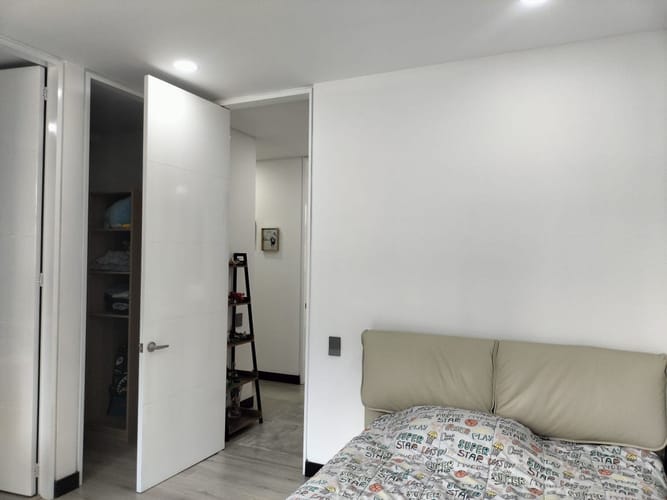 Apartamento de 2 alcobas en arriendo en El Poblado, Medellín, 167 m² · foto 14 de 17