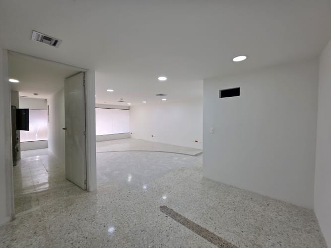 Oficina en arriendo en Santa Monica, Cali, 80 m² · foto 23 de 24