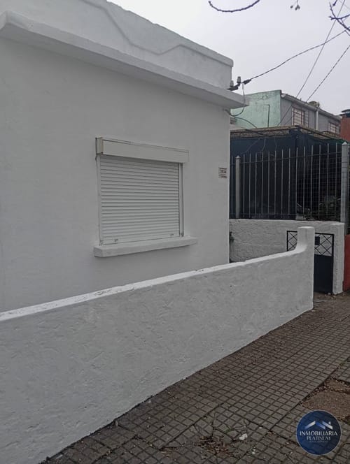 Casa en alquiler c/ cochera en Cerrito · Photo 7