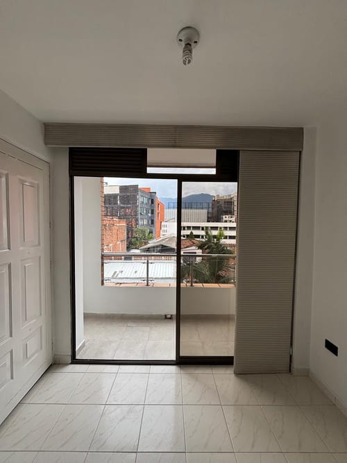 Apartamento de 2 alcobas en venta en Villa Paula, Itagüí, 60 m² · foto 2 de 24