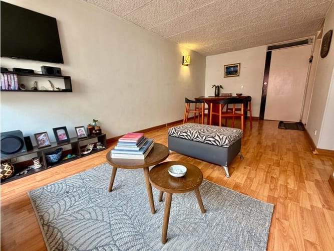 Apartamento de 2 alcobas en venta en Cedritos, Bogotá, 54 m² · foto 2 de 21