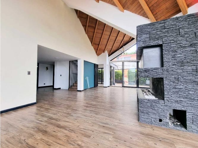 Casa de 4 alcobas en venta en Cerros De Suba, Bogotá, 380 m² · foto 5 de 24