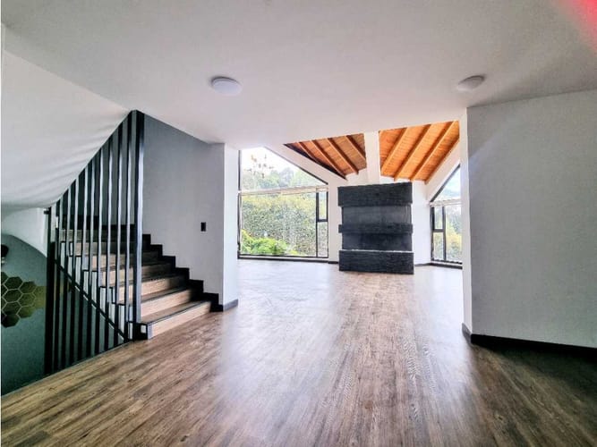 Casa de 4 alcobas en venta en Cerros De Suba, Bogotá, 380 m² · foto 7 de 24
