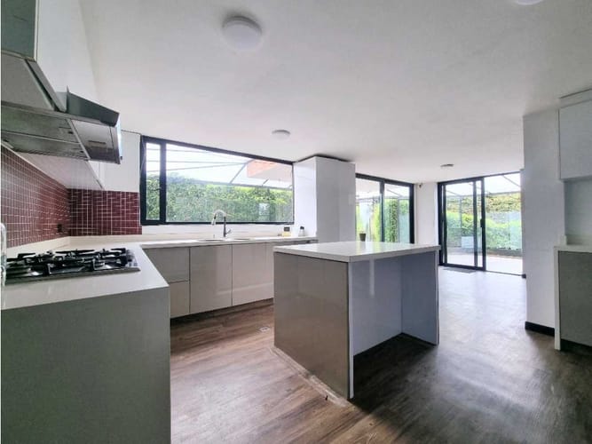 Casa de 4 alcobas en venta en Cerros De Suba, Bogotá, 380 m² · foto 14 de 24