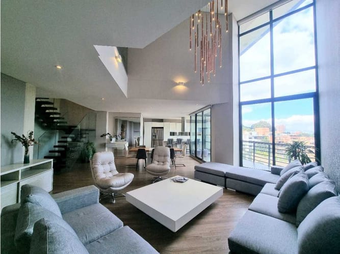Apartamento de 3 alcobas en venta en Chapinero, Bogotá, 245 m² · foto 2 de 24