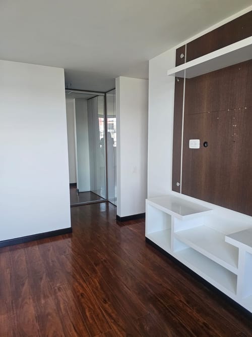 Apartamento de 3 alcobas en venta en Fontibon, Bogotá, 101 m² · foto 7 de 17